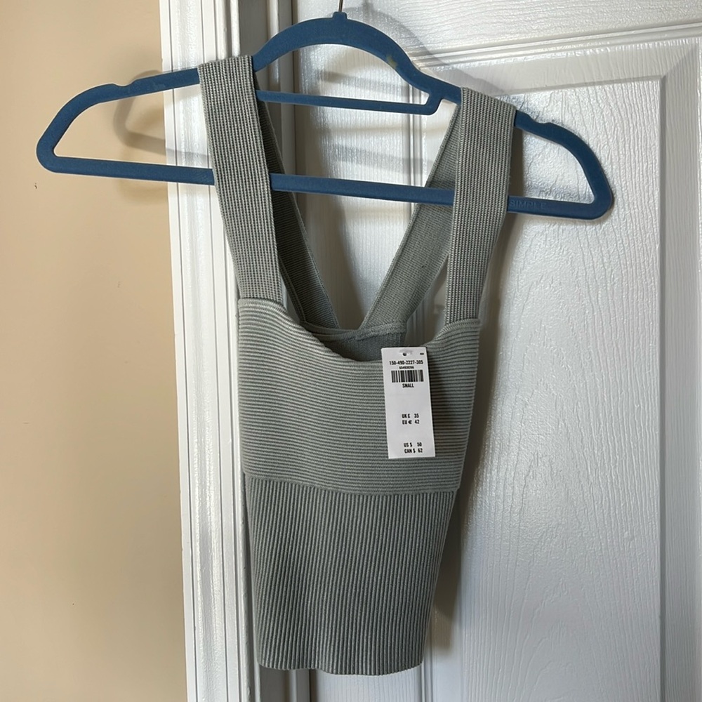 Abercrombie Women’s gray cropped sweater tank. Straps criss cross in back.